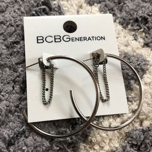 💕NWT BCBGeneration silver loop earring